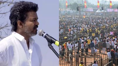 Erode Vijay:  ஈரோடு கூட்டத்தில் விஜய் பேச்சை கேட்க! 