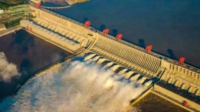 இந்தியாவில் நீர் பஞ்சத்தை உருவாக்கும் சீனா? பிரம்மபுத்திரா நதியில் 