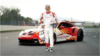 துபாயில் தெறிக்கவிடும் அஜித்.. ரேசிஸ் அவருடன் பயணிக்க விருப்பமா? கட்டணம் இவ்வளவுதான்!