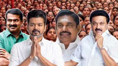 ஸ்கூட்டி, தங்கம்.. தலையெழுத்தே ‘அவங்க’ கையில தான் இருக்கு! தமிழக அரசியலை தீர்மானிக்க போகும் பெண்கள்!