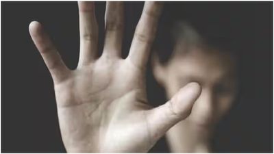 முகத்தில் மயக்கப் பொடி பூசி.. சென்னையில் கல்லூரி மாணவி பாலியல் வன்கொடுமை.. மிரட்டிய 4 பேர் கும்பல்!