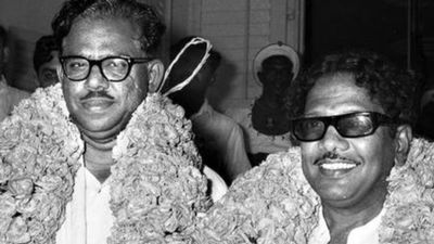 கருணாநிதி வென்றது எப்படி? நெடுஞ்செழியன் வீழ்ந்தது எப்படி? சூழ்ச்சியா? முயற்சியா?