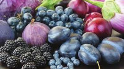 ப்ளூ கலர் பழம் உங்க தட்டில் இருக்கா? நீல நிற உணவுகள் நினைவாற்றலைத் தூண்டும்.. யாரெல்லாம் சாப்பிடலாம்