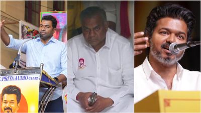 மன்னிப்பு கோரிய ஆதவ் அர்ஜுனா.. மகிழ்ச்சியில் புஸ்ஸி ஆனந்த் டீம்.. உச்சத்தில் தவெக கோஷ்டி பூசல்! 