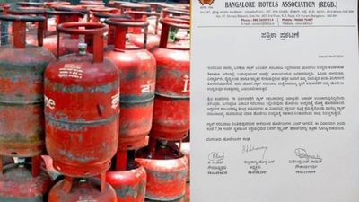 பெங்களூரில் நாளை முதல் ஹோட்டல்கள் இயங்காது.. சிலிண்டர் தட்டுப்பாட்டால் உரிமையாளர்கள் முடிவு