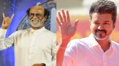 சினிமாவை விடுங்க.. அரசியலிலும் ரஜினியை காப்பி அடிக்கும் விஜய்? கட்சி நிர்வாகிகளுடன் நடக்கும் மீட்டிங்