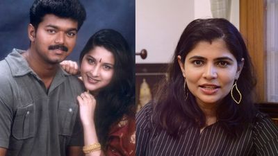 விஜய் மனைவி சங்கீதாவுக்கு உங்க தோழி செய்தது சரியா? அதை ஏன் பேசல.. சின்மயியை ட்ரோல் செய்யும் ரசிகர்கள்