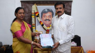 உங்களுக்கு பதவி வேணும்னா.. அப்போ நான் எதுக்கு.. பிரேமலதாவிடம் பொங்கிய சுதீஷ்.. என்ன நடந்தது? 