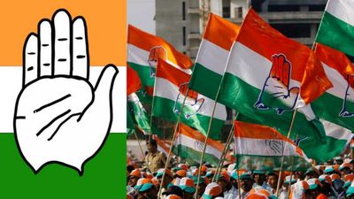 யார் பெரிய தலை? கதர் கட்சியில் ’கை’கலப்பு! 2 ஆக பிரிந்த நிர்வாகிகள்! டெல்லிக்கு சென்ற பஞ்சாயத்து! 