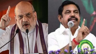 கண்ட்ரோல் எடுத்த அமித் ஷா.. பவர் போன எடப்பாடி.. இனி டெல்லி தர்பார்.. அதிமுகவின் பிடி நழுவுகிறது? 