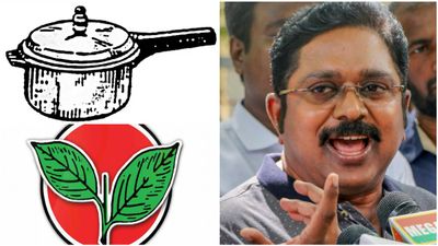  இரட்டை இலை வேண்டாம்.. குக்கர் சின்னமே போதும்.. அமித்ஷாவிடம் சொல்லிவிட்ட டிடிவி தினகரன்! 