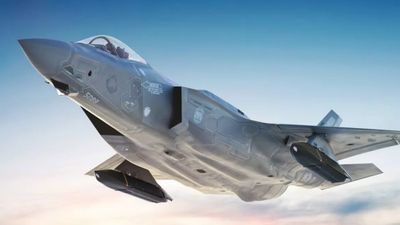 அமெரிக்காவுக்கு முதல் பெரிய அடி.. ஈரான் நடத்திய தாக்குதலில் F-35 விமானம் சேதமடைந்ததாக தகவல்!