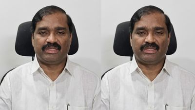 கட்டம் கட்டிய திமுக.. சட்டசபை தேர்தலில் போட்டியில்லை.. கலங்கி வீடியோ வெளியிட்ட தவாக வேல்முருகன்