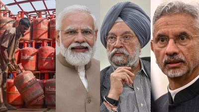 மொத்த இந்தியாவும் முடங்கப்போகுது.. தீவிரமாகும் கேஸ் சிலிண்டர் தட்டுப்பாடு.. மோடியை சந்தித்த பூரி - ஜெய்சங்கர்