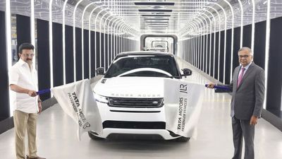 தட்டித் தூக்குது தமிழக அரசு..ஸ்டாலினின் சிக்சருக்கு மேல் சிக்சர்! 2030-ல் டிரில்லியன் டாலர் மாநிலம்!