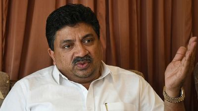 PTRக்கு எதிராக புரட்சிப் படை? பத்திகிட்டு எரியுது மதுரை! களத்துக்கு வந்த மாப்பிள்ளை! பரபர பாலிடிக்ஸ்