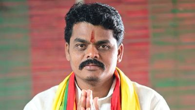 ஒரே நொடியில் எம்எல்ஏவிடம் 12 லட்சம் சம்பாத்தித்த கும்பல்.. ஒரே ஒரு சின்ன தவறு தான் காரணம்