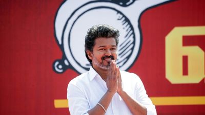 நாளைக்கு நீங்க தான் சிஎம்..கடைசி தூண்டிலிலும் சிக்காத விஜய்! அலுத்து போன மேலிடம்! இது தான் காரணமாம்!