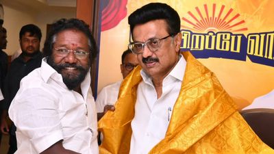 கருணாஸ் காட்டில் மழை தான்.. கடைக்கண் பார்வையை திருப்பிய ஸ்டாலின்! கண்டிப்பா அங்க தான் போட்டியாம்!