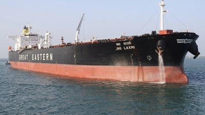 பவரை காட்டிய இந்தியா! ஹார்முஸ் நீரிணையை கடந்து வரும் மேலும் 2 எண்ணெய் கப்பல்கள்! 