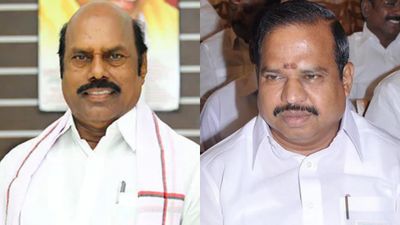 போளூர் தொகுதியை விட்டுக் கொடுத்தாரா அக்ரி கிருஷ்ணமூர்த்தி? மகனுக்காக இறங்கிய அமைச்சர் எவ வேலு! 