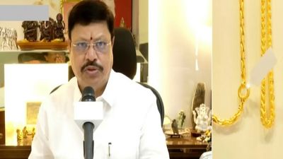 தங்கம் விலை இன்னும் 30 சதவீதம் சரிய போகுது.. இன்ப அதிர்ச்சி தந்த  நகை வியாபாரிகள் சங்க தலைவர்