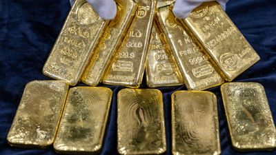 சென்னை மாதவரத்தில் 46 கிலோ தங்கக் கட்டிகளை பறிமுதல் செய்த பறக்கும் படையினர்