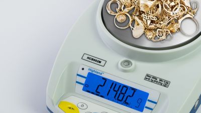 1 சவரன் தங்க நகை வாங்க போறீங்களா? கடைக்காரர் போடும் கணக்கில் அதிக மாற்றமா? ஏமாறாமல் இருக்க பில் தேவை