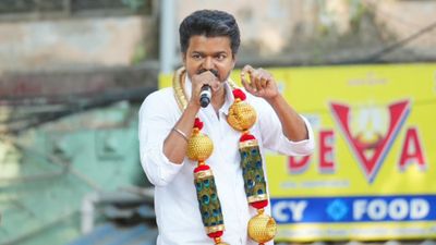 இது ஆகுறது இல்ல.. தேர்தல் வேலையை விட்டுவிட்டு புகார் கொடுப்பதே வேலையாகிப்போச்சு விஜய்க்கு