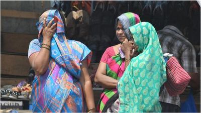 செஞ்சுரி போட்ட வெயில்.. வேலூர் உட்பட 3 மாவட்டங்களில் 100 டிகிரியை கடந்தது! ஆட்டம் தொடங்கியாச்சு!