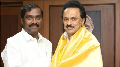 திமுக கூட்டணியில் தொடர்வது மறுபரிசீலனை செய்யப்படும்.. திடீரென டோனை மாற்றிய தவாக தலைவர் வேல்முருகன்