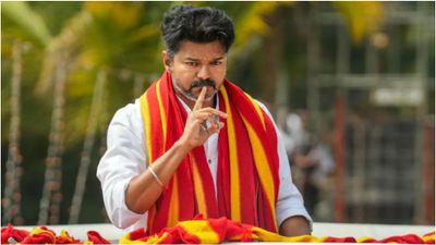 விஜய்க்கு இப்படியா சோதனை வரனும்! பிரச்சாரத்தில் அரசியல் தலைவர்கள்.. குடும்ப நல நீதிமன்றத்தில் விஜய்