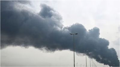 குவைத் விமான நிலையம் மீது தாக்குதல்.. மொத்த வளைகுடாவும் முடங்கிடுச்சி! கைமீறும் நிலைமை!