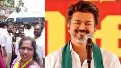 விஜய் பேச்சை கேட்க ஆள் வரல! செல்ஃபி எடுக்க குவிந்த ரசிகர்கள்! இதுதான் பரப்புரையா!