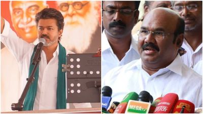  ஆதவ் அர்ஜுனா டைரக்டர்.. விஜய் நடிகர்.. பிரஸ்மீட் வைக்ககூட தில் இல்லையே.. ஜெயக்குமார் அட்டாக்!