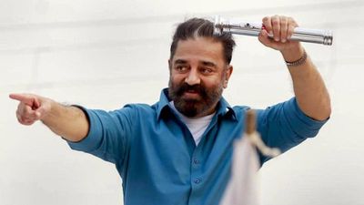 அன்று 3 சீட்டை திருப்பி தந்த சரத்.. இன்று மொத்த சீட்டையும் விட்டு தந்த கமல் - டார்ச் லைட் பவர் என்ன?