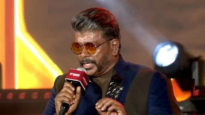 “தெலுங்கு தெரியாது.. ஆனால்..” சாதியை குறிப்பிட்டு பேசி மீண்டும் சர்ச்சையில் சிக்கிய பார்த்திபன்!