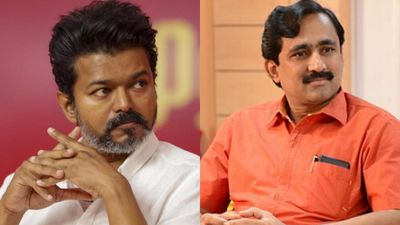  “விஜய் முதலில் மன்னிப்பு கேட்கணும்”.. பதில் சொல்ல வக்கு இல்லை‌யா? பொன்ராஜ் கொடுத்த ரிப்ளை!