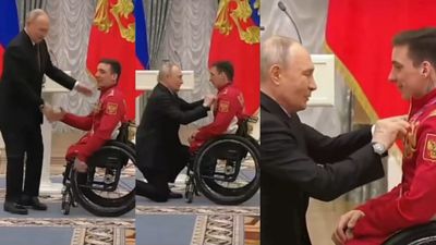 மாற்றுத்திறனாளி வீரருக்கு முட்டி போட்டு விருது வழங்கிய புடின்! இரும்பு மனிதரிடம் உருகிய மனிதநேயம்! 