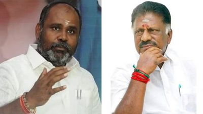 இதையே தான் அந்த டெய்லரும் சொன்னான்.. பன்னீர்செல்வம் பிளாஷ்பேக்.. பங்கப்படுத்திய உதயகுமார்