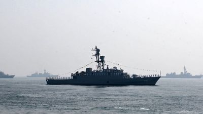 இந்திய பெருங்கக்கடலில் கரை ஒதுங்கிய உடல்கள்.. அமெரிக்காவின் தாண்டவம்! ஈரக்குலை நடுங்கும் காட்சிகளும் 