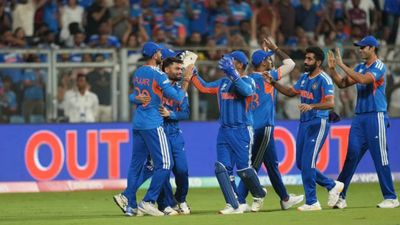 15 யார்க்கர் பந்துகள்.. 22 ரன்கள் மட்டுமே சேர்ந்த இங்கிலாந்து.. பும்ராவின் பிளானால் வென்ற இந்திய அணி