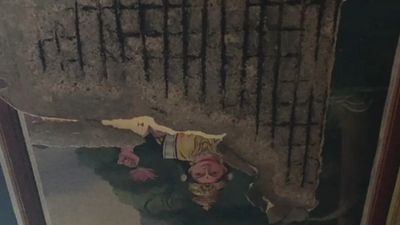 திருச்சி சமயபுரம் அம்மன்  கோயிலில் காலை நீட்டி படுத்துட்டு இருந்த நதியா.. உடனே இப்படியா நடக்கணும்