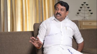 நெல்லையில் போட்டியிடாதது ஏன்? 