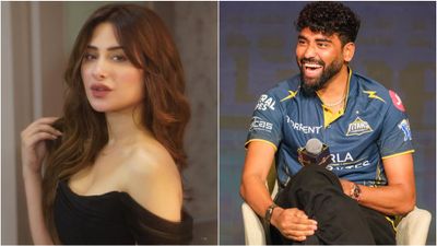 மஹிரா சர்மாவுடன் காதலில் இருக்கும் இந்திய வீரர் முகமது சிராஜ்? மீண்டும் மீண்டும் சிக்குறாங்களே!