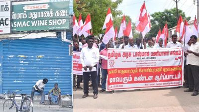 “அரசு எங்களை ஏமாத்திருச்சு..” தேர்தல் நேரத்தில் போராட்டத்தை கையில் எடுக்கும் டாஸ்மாக் பணியாளர்கள்! 