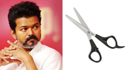 விஜய் பையில் கத்தரிக்கோல்.. விமானத்தில் ஏற்ற மறுத்த பைலட்.. சிபிஐ விசாரணைக்கு புறப்பட்டபோது பரபரப்பு