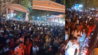 கோவையின் வரலாற்றில் சிங்காநல்லூர் பஸ் ஸ்டாண்டில் இப்படி கூட்டத்தை பார்த்ததே இல்லை
