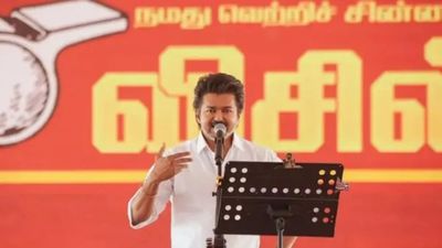 Election Exclusive: கால் வச்ச இடமெல்லாம் கன்னிவெடி.. புலம்பித் தள்ளிய விஜய்! திடீரென மாறிய பிரச்சார ப்ளான்! என்னாச்சு? 