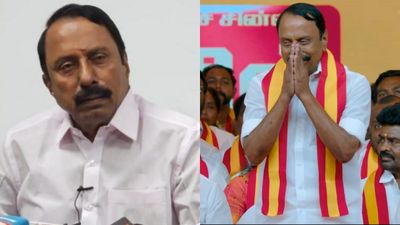  “விசில் ஊதினால் போதும்.. குழந்தைகளுக்கு சளி நின்றுவிடும்”.. தவெக செங்கோட்டையன் விநோத பிரச்சாரம்!